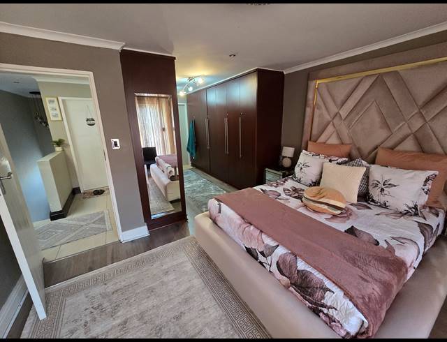 3 BEDROOM SECTIONAL TITLE FOR SALE IN BASSONIA